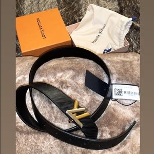 LV Iconic Twist Maison signature Belt
